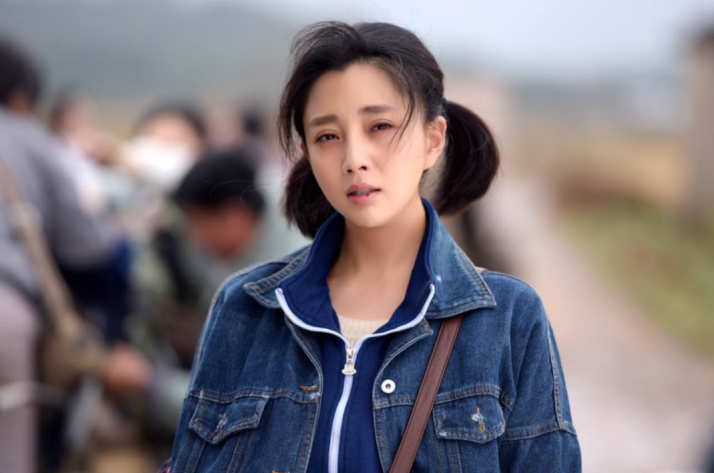 品牌持续向上丽驰汽车签约影视明星殷桃形象代言