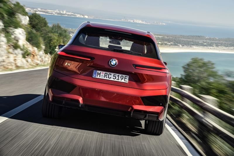 宝马旗舰版纯电SUV正式上市 BMW iX强势来袭