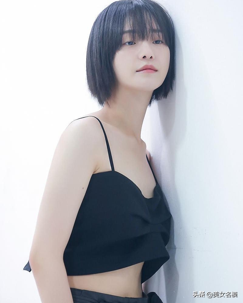 《雖然是精神病但沒關係》小護士樸珪瑛清新外貌宛如初戀女神