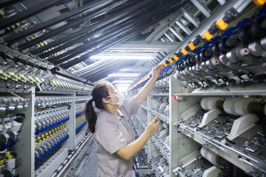 陈建龙董事长获“全国纺织行业抗击新冠肺炎疫情先进个人”称号