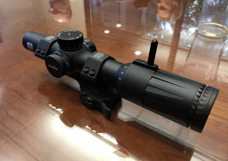 为何解放军士兵使用的步枪基本没有瞄准镜？原