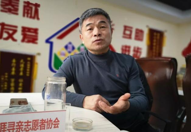 郭刚堂曾与儿子“擦肩”，表态“不强要回”，现又有2个儿子