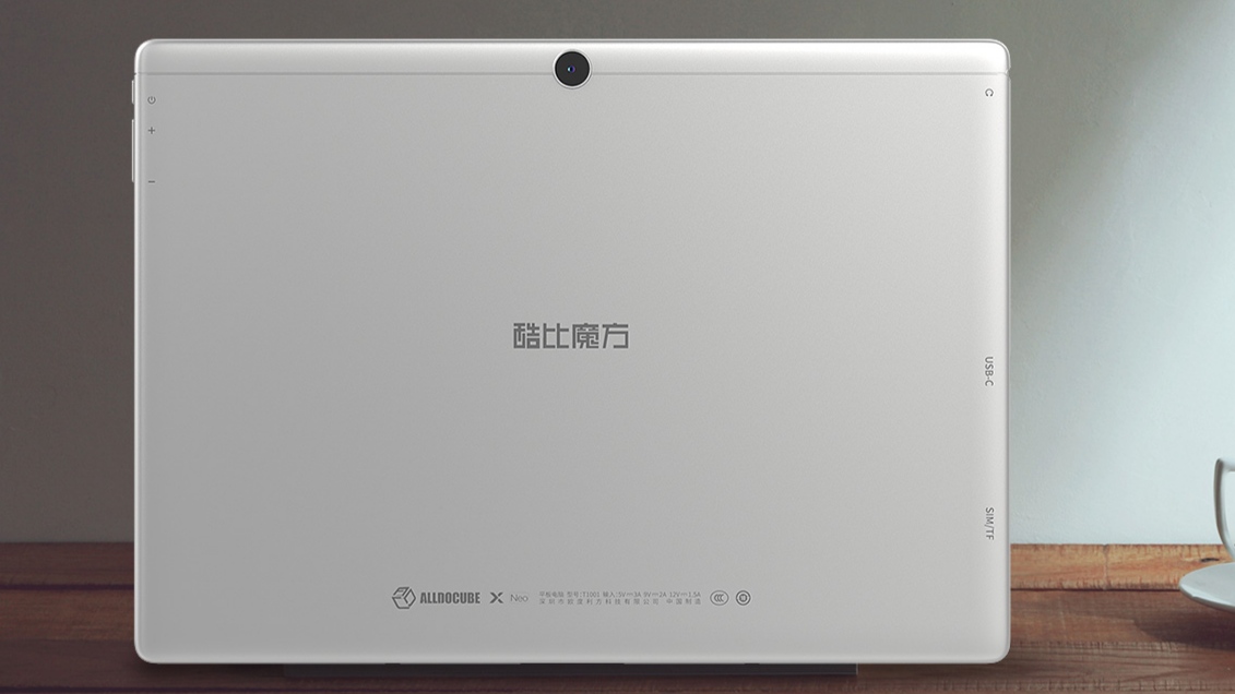 酷比魔方在2020年把骁龙660买到了1489，但是屏幕却