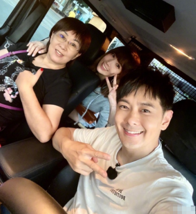 明明長了一張花心臉，婚後卻零緋聞的男明星，個個都把老婆寵上天