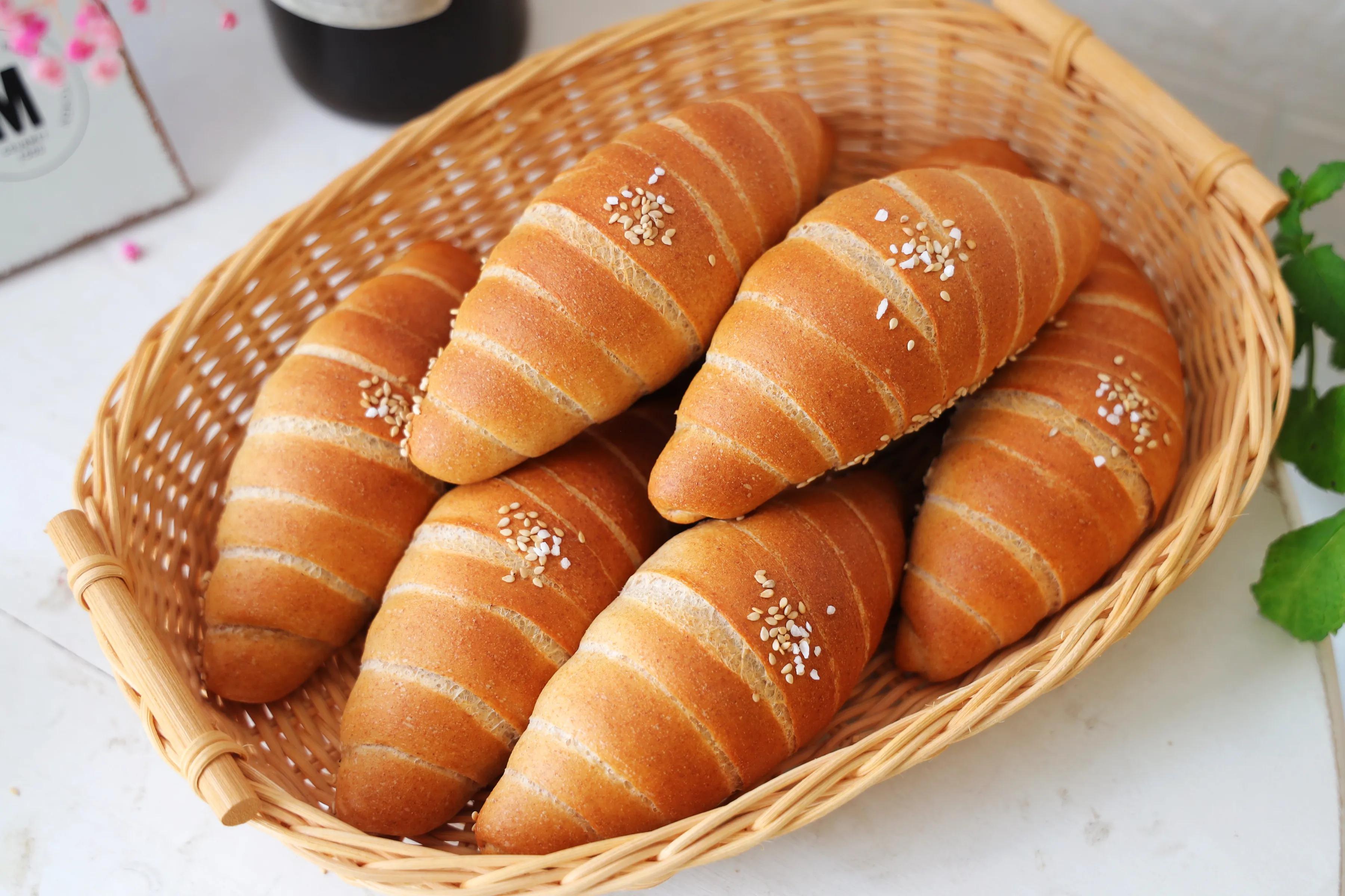 早餐最爱的日式海盐面包，脆脆的表皮，柔软的内心，一吃就上瘾