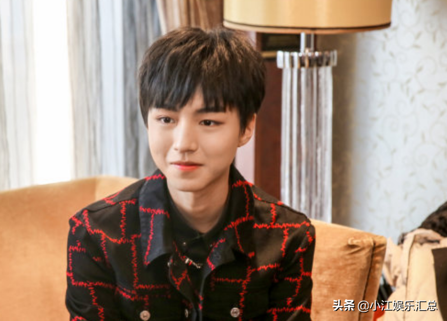 王俊凯王一博相继抵制私生饭，追车围堵跟踪，