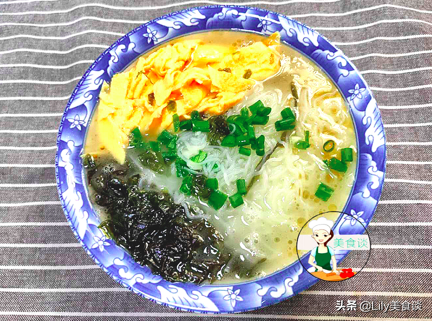 开学啦，早餐儿子最馋这碗粉，5分钟搞定，简单省事，我最乐意做