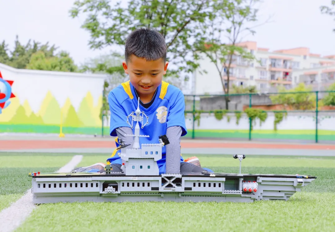 玩转科技节，开广好奇心——天府新区华中附小首届科创节活动