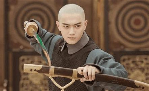 别被《延禧攻略》骗了：历史上傅恒只爱一人，