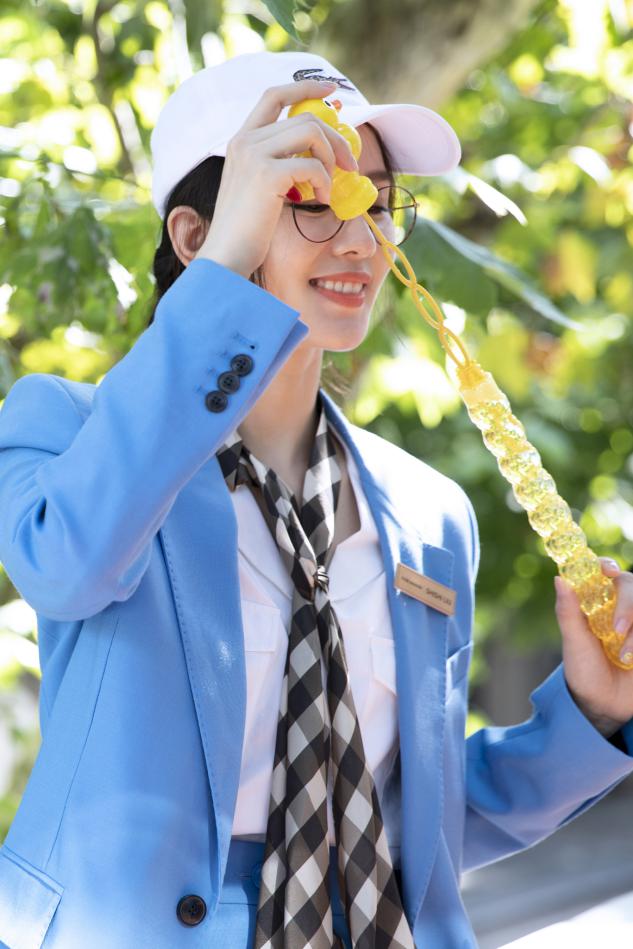 倪妮和刘诗诗同登杂志封面，网友：这气质差距