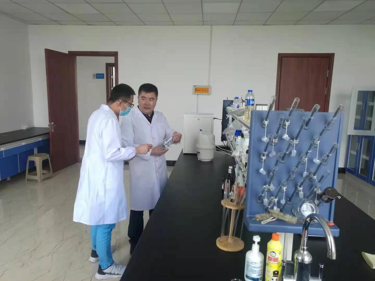 吉林云飞医药公司加班生产消杀产品