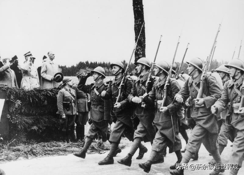 法国为何总是战败？世界最强步枪、野炮和伞兵，百年里先后扑街