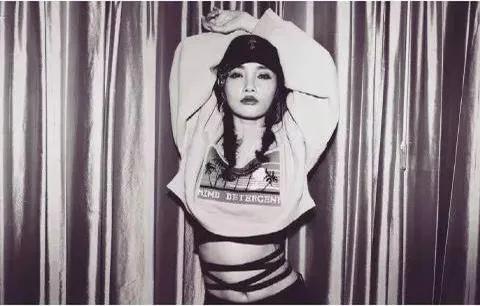 众明星“自作自受”的娱圈毁灭史：曾经有多风光，现在就有多落魄