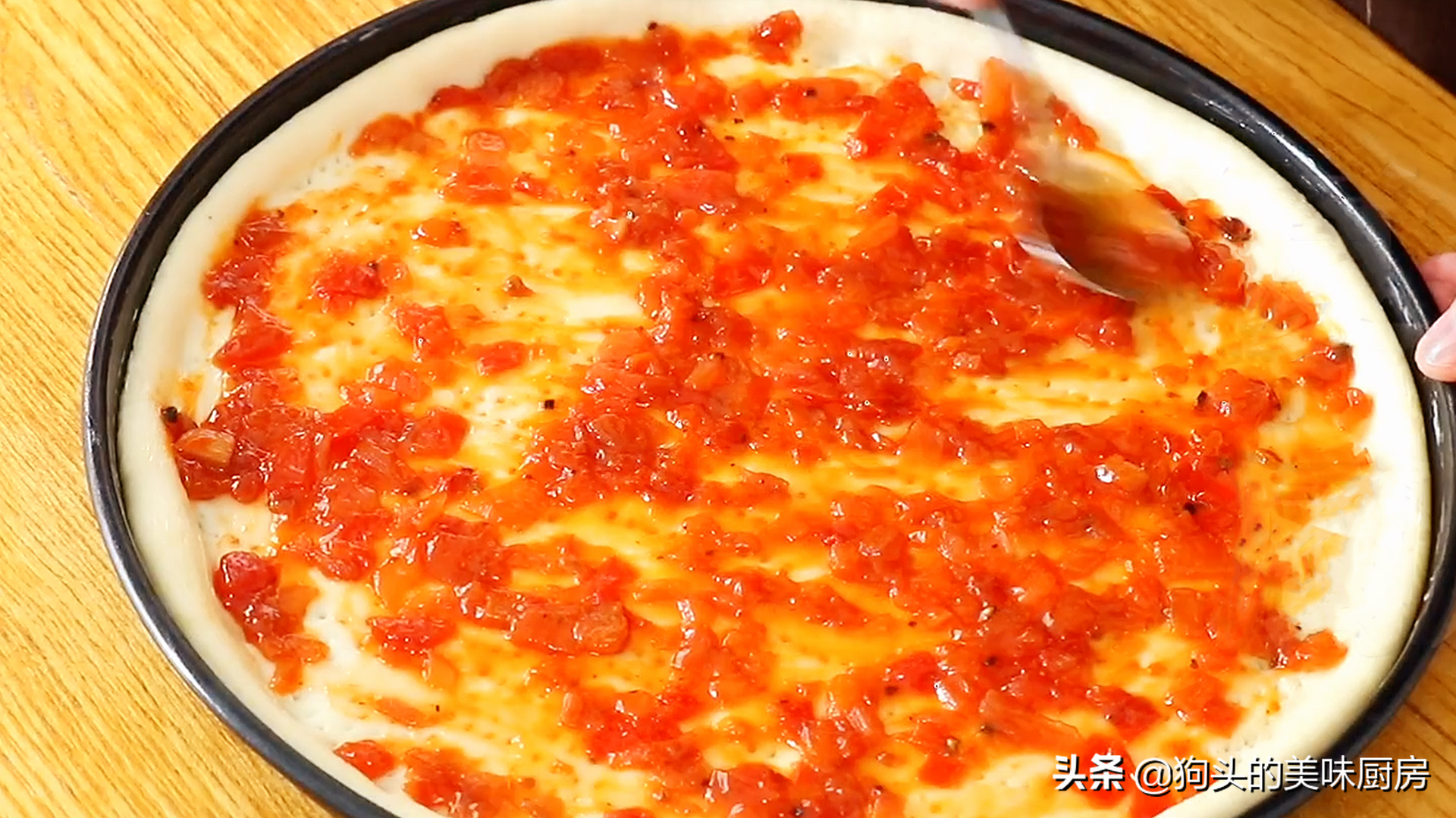 手把手教你在家做披薩，簡單易學，綿軟可口還拉絲，比買的還好吃