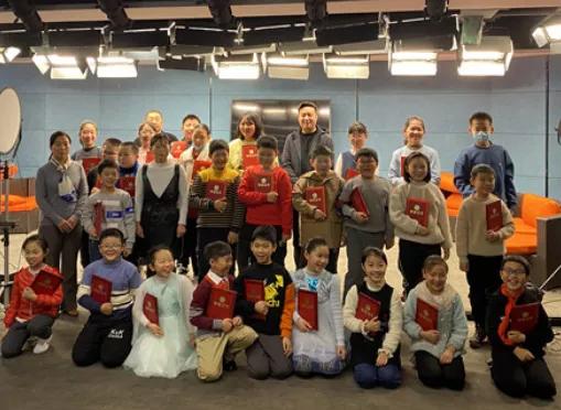 “豆状元杯”为小小作家筑梦童年时光 为幸福成长“交答卷”