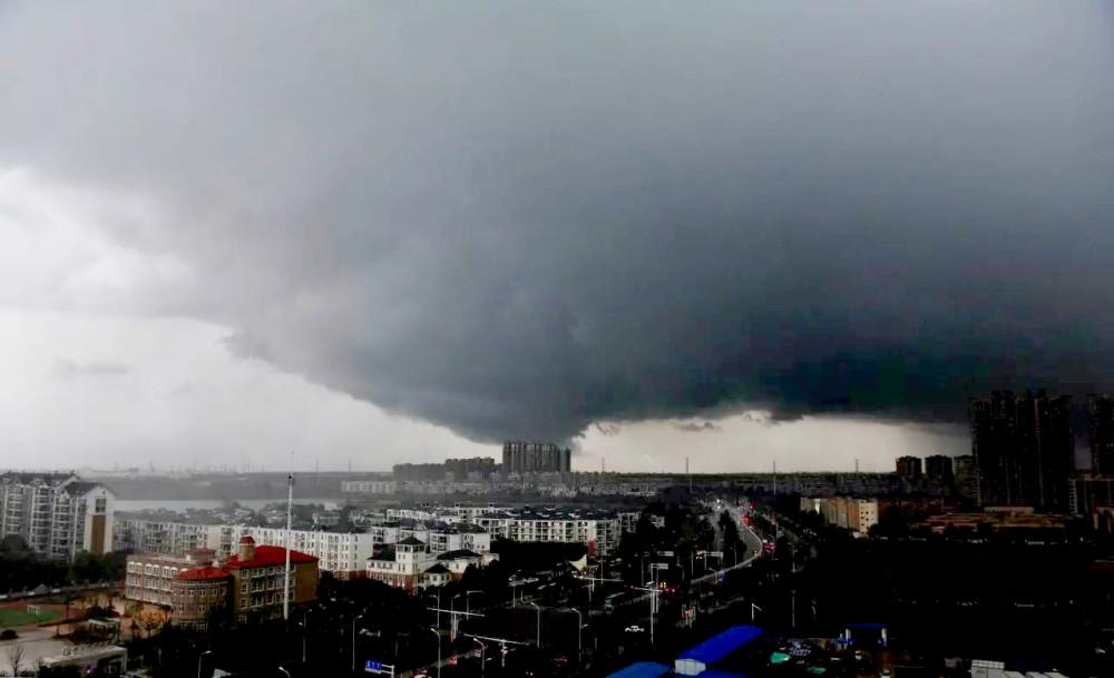 多地出現龍卷風傷亡事件，遇到龍卷風如何自救