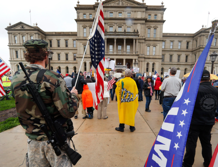 全美50州武裝暴動被號召，首都駐軍正迅速增加，FBI如臨大敵