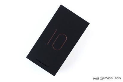 E拆箱：我国第一款5G手机上中兴天机Axon 10Pro 5G版来啦