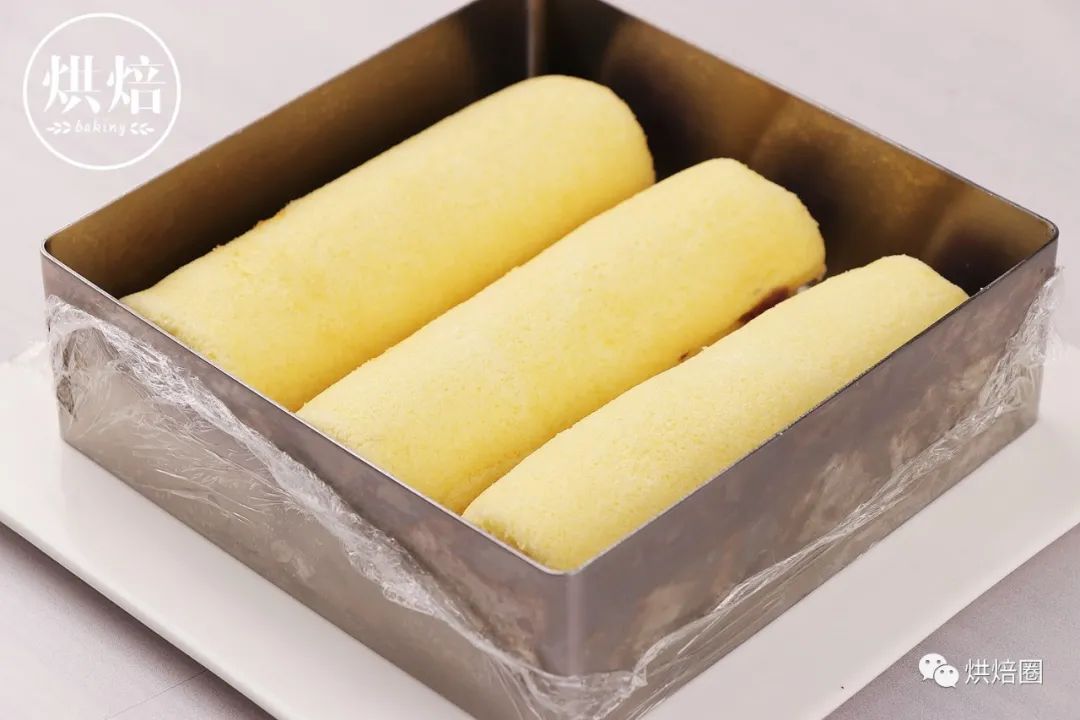 埋进椰香奶油慕斯里的芋泥卷 光看介绍就知道就多好吃了