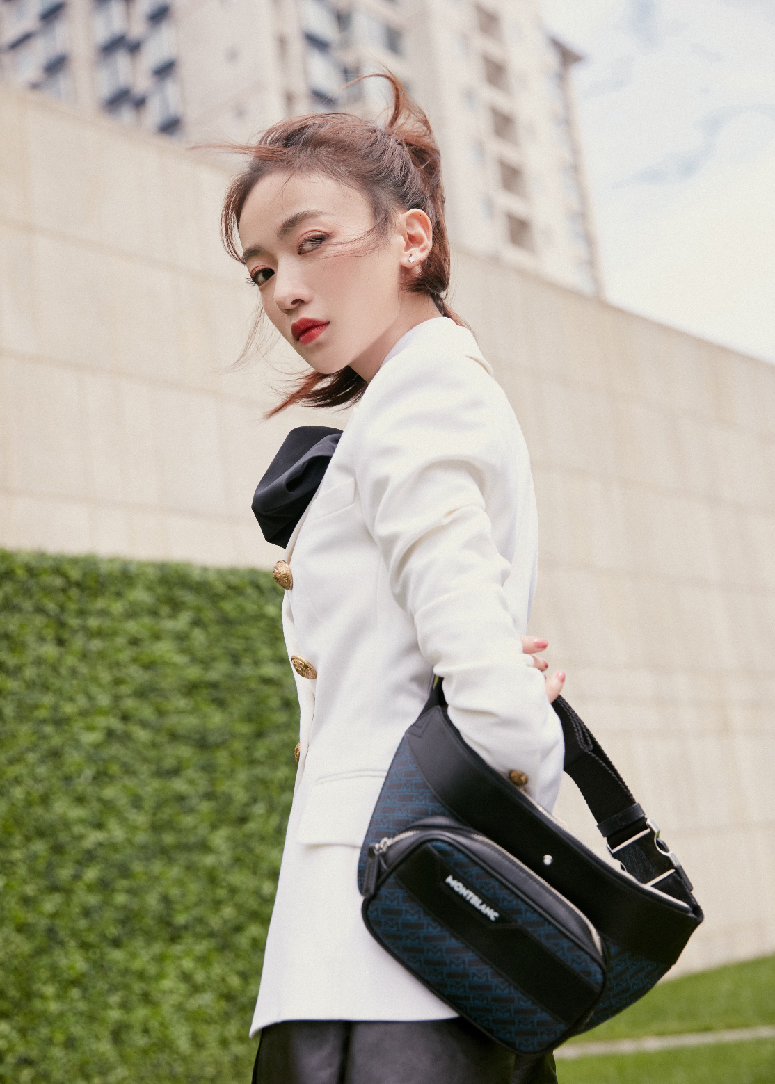 万宝龙M_Gram印花风潮登陆成都 吴谨言演绎潮流