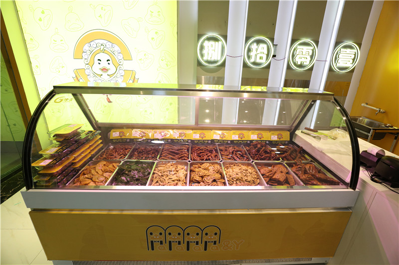 阜阳90后小伙创立卤味小吃品牌“哈哈暴富鸭”独特美味惊艳市民