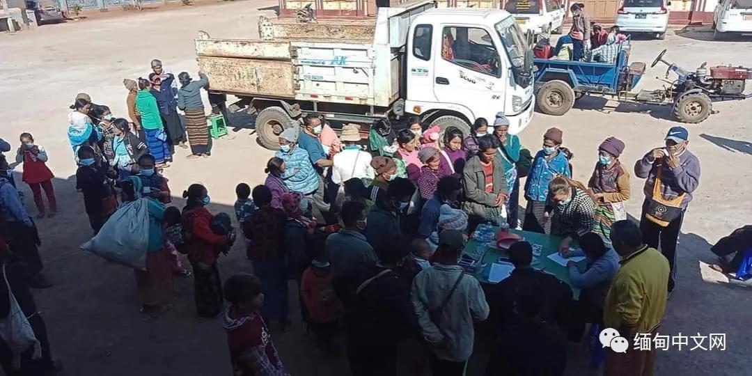 缅北战事激烈，有村民被流弹击中身亡，民房被