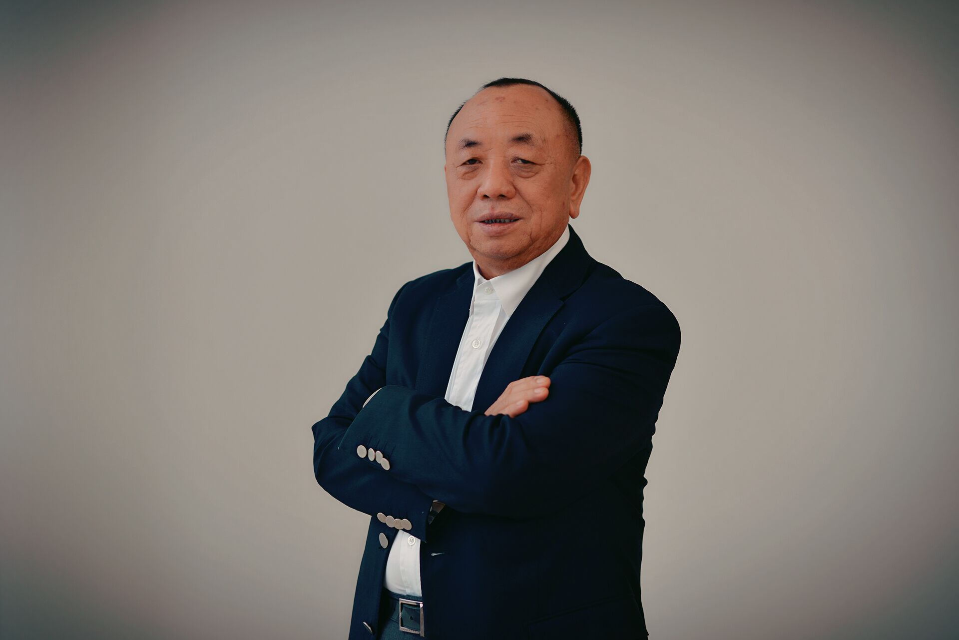 安徽宿州3位大富翁，一个90后白手创业者？医药大佬身价超千亿
