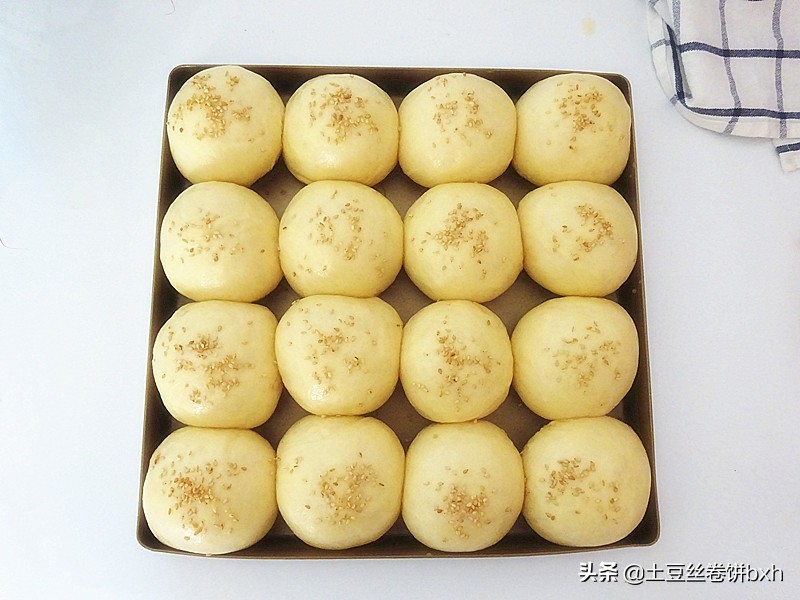 奶味十足的軟麵包，像做饅頭一樣簡單，不需要造型，越吃越愛