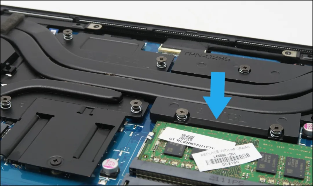 6800MB/s的SSD,80W的3050,惠普暗影精灵7评测