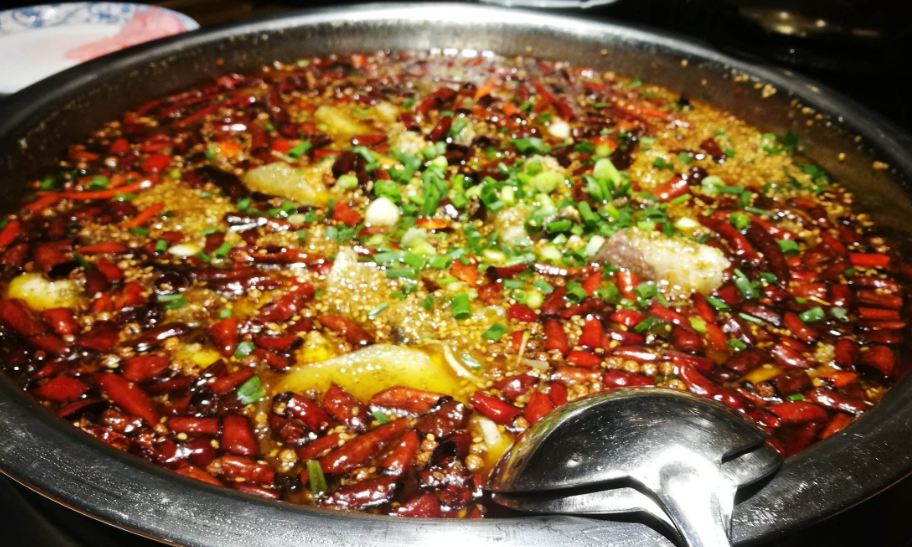 什么是重庆江湖菜？这些特色麻辣美食，一道菜就可以撑起一桌菜