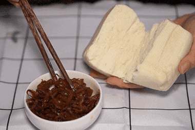 Person of 100 million Shandong, it is the child of the steamed bread