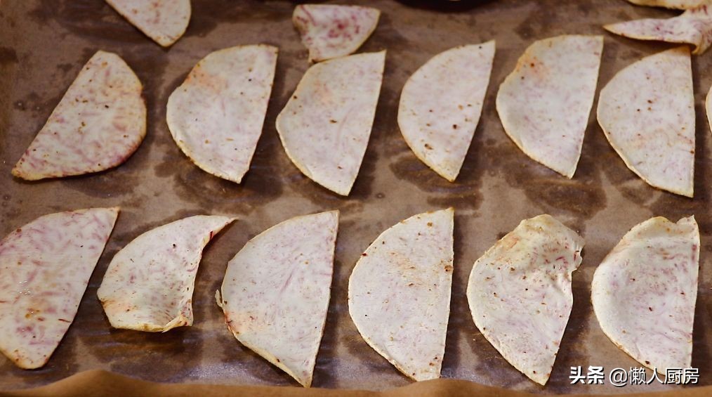 不用油炸，原來芋頭片的做法這麼簡單，一個芋頭能做好多