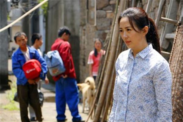 好人有好报！20年前女子收留3个乞丐，如今身价