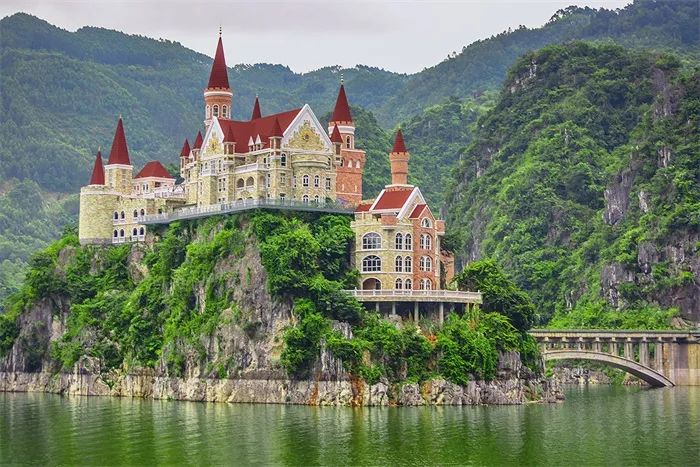 2020年第十一届中国十大丑陋建筑评选结果重磅揭晓