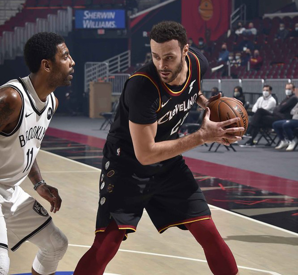 Why has not basket net played a knight? It is 3 tycoons obviously, let Ervine be hit into odd nucleus unluckily