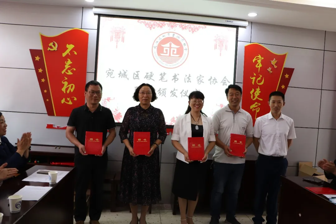 ϲѶ�������Ӳ���鷨��Э�������