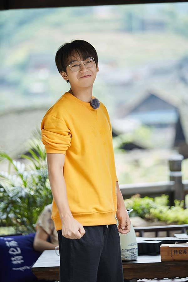 知名男星竟然这样的邋遢！汗臭熏天被嫌弃，何