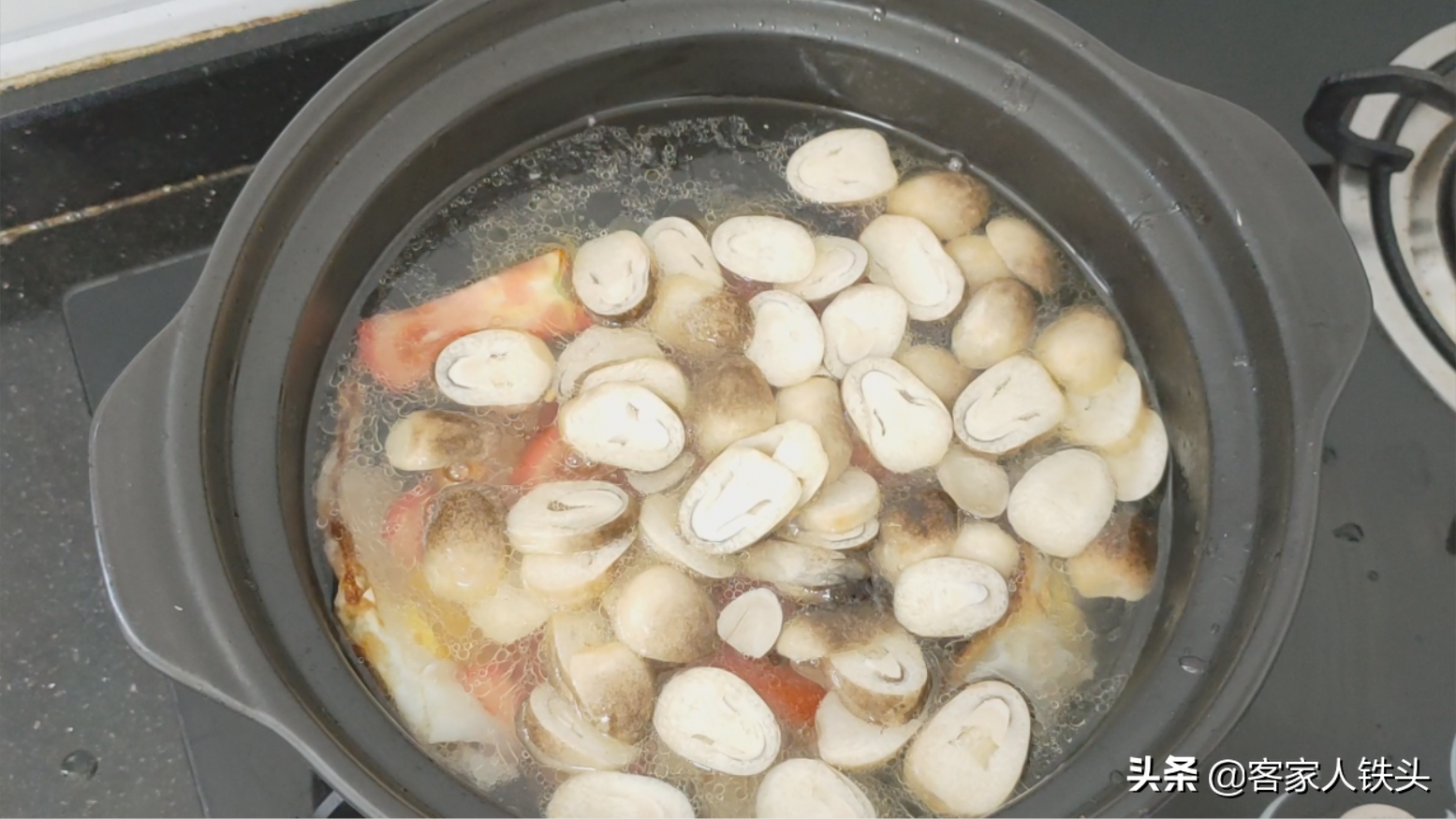 孩子不爱吃饭？试试一锅三鲜开胃汤，顺滑好喝营养高，做法很简单