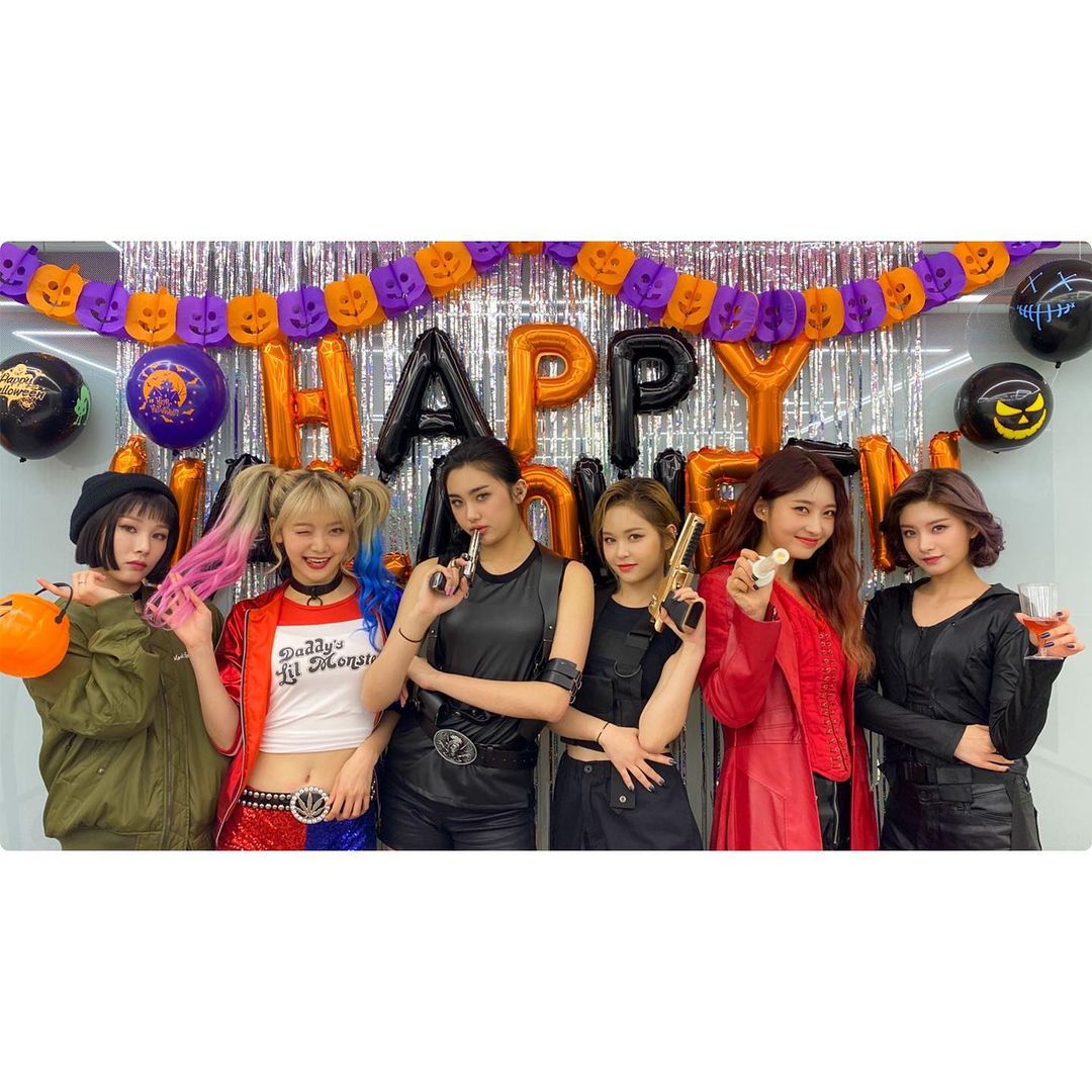 everglow成员怡人施贤确诊新冠节目中其他成员隔离