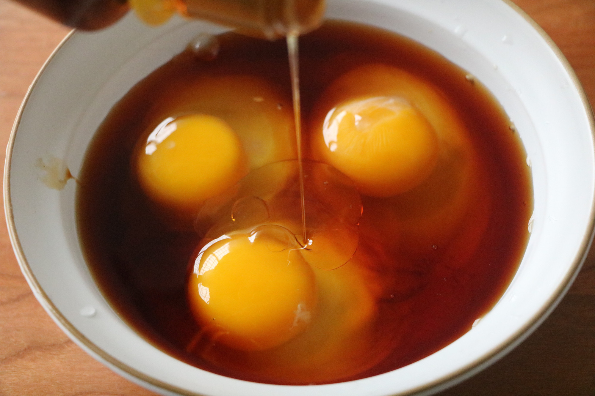 早餐别吃水煮蛋了，试试这样做，比水煮荷包都好吃，做法还超简单