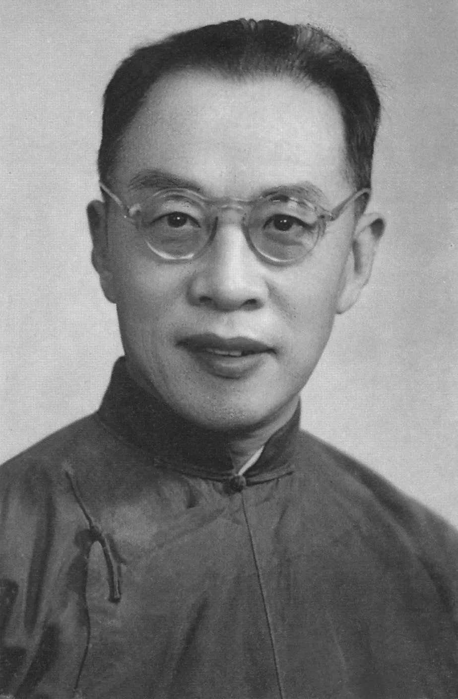 钱穆先生遗愿：如果人不能回去也要葬回故乡去