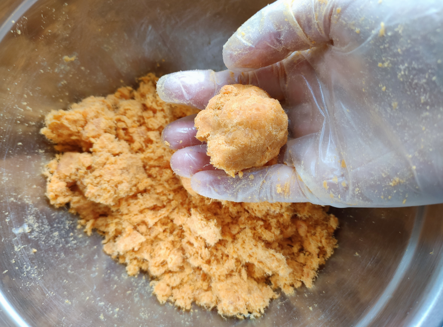 Spring should have black group namely, faint scent soft glutinous is not sweet be bored with, oneself can be done in the home, need not queue up to buy