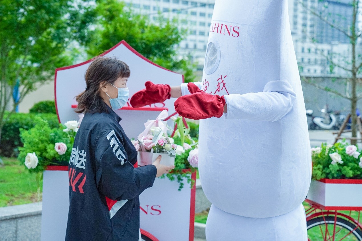 娇韵诗开启520全城守护计划 致敬夏日下的城市守护者