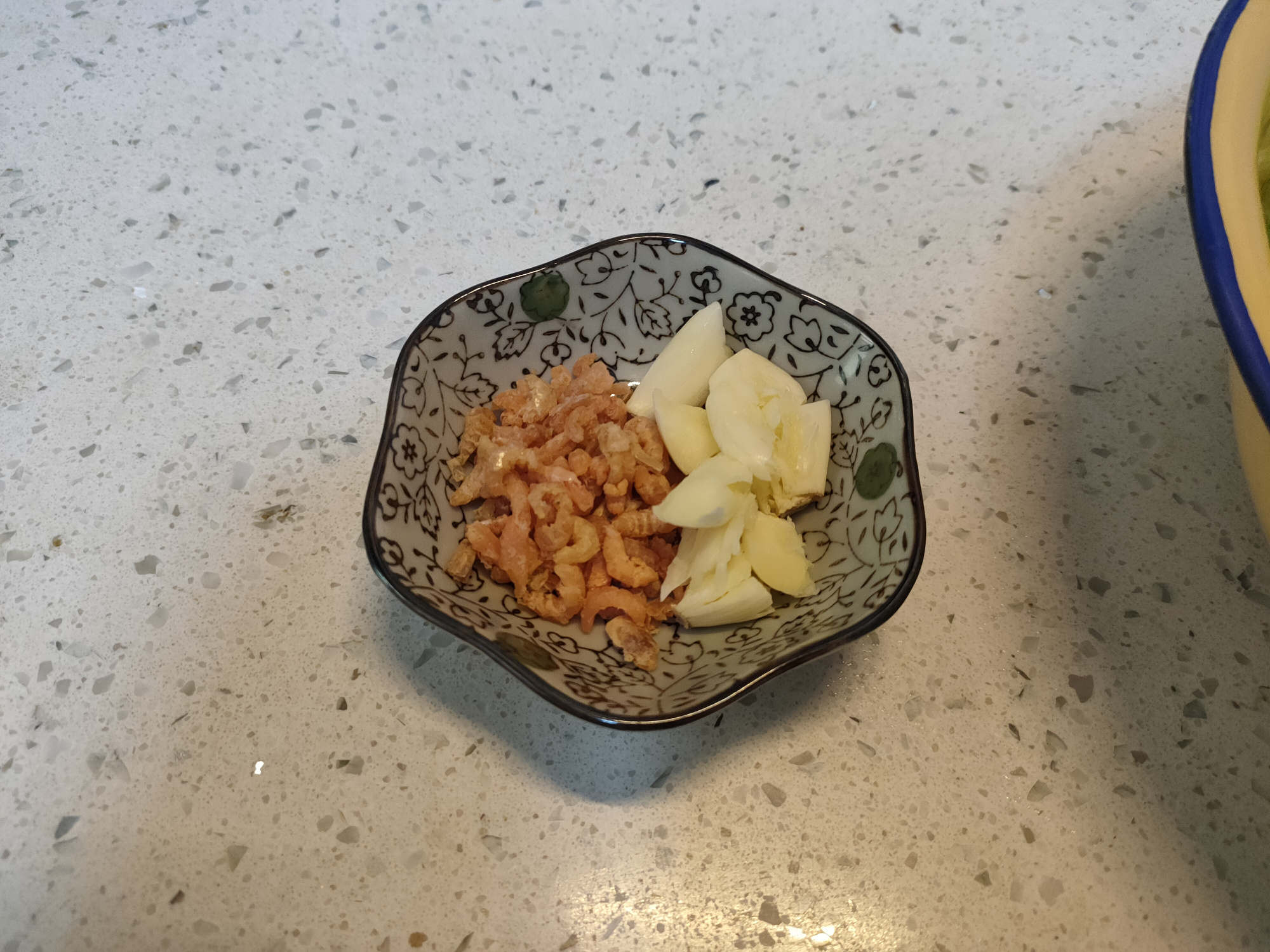 小白菜和它是绝配，大热天要常吃，富含“植物蛋白”，3元炖一锅