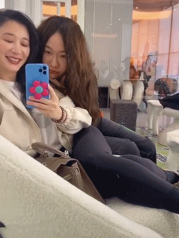 霍思燕和熊乃瑾素顏出鏡，披頭散發不惜扮醜，杜江火速上線表白