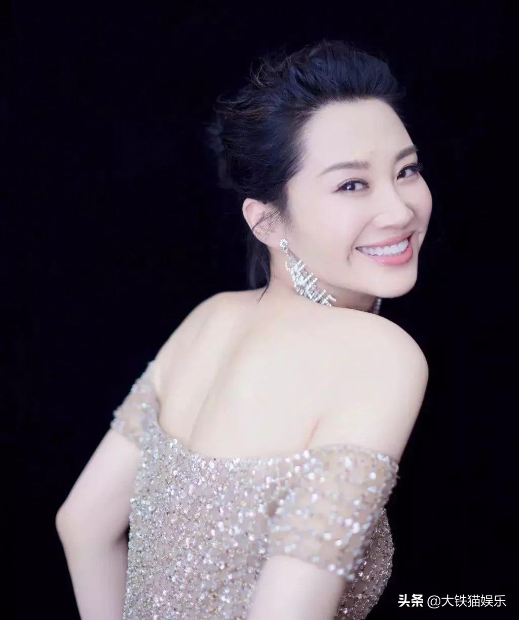 8位沒“少女感”的女星，20多歲時顯老，同齡人老了她們卻反超了