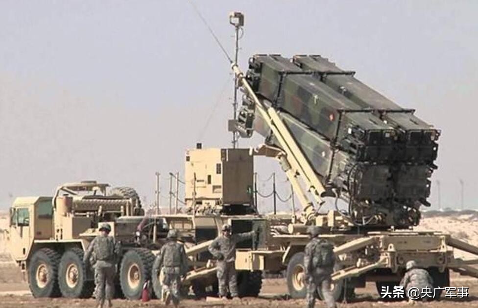 打砸抢烧乱成一锅粥，老美还四处秀肌肉！真的