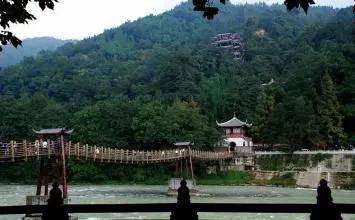 巴蜀“青城天下幽”易学问道青城山