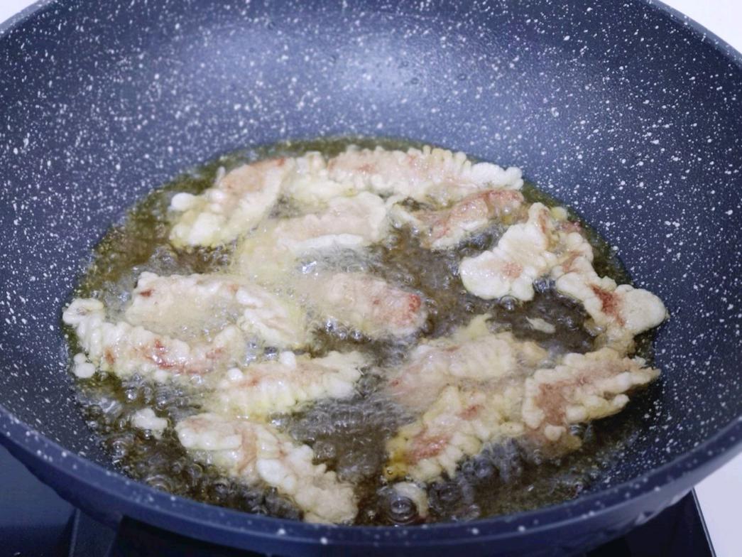 酸酸甜甜的口感再配上一碗米饭，孩子天天吵着要吃，下饭必备