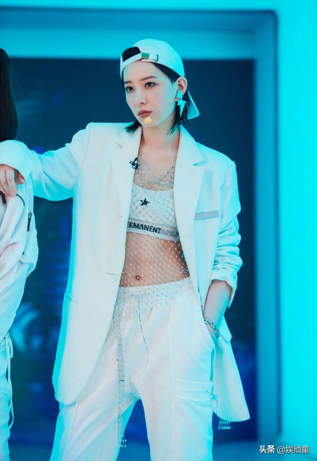 《姐姐》到五分组时，只有两位队长，万茜、张